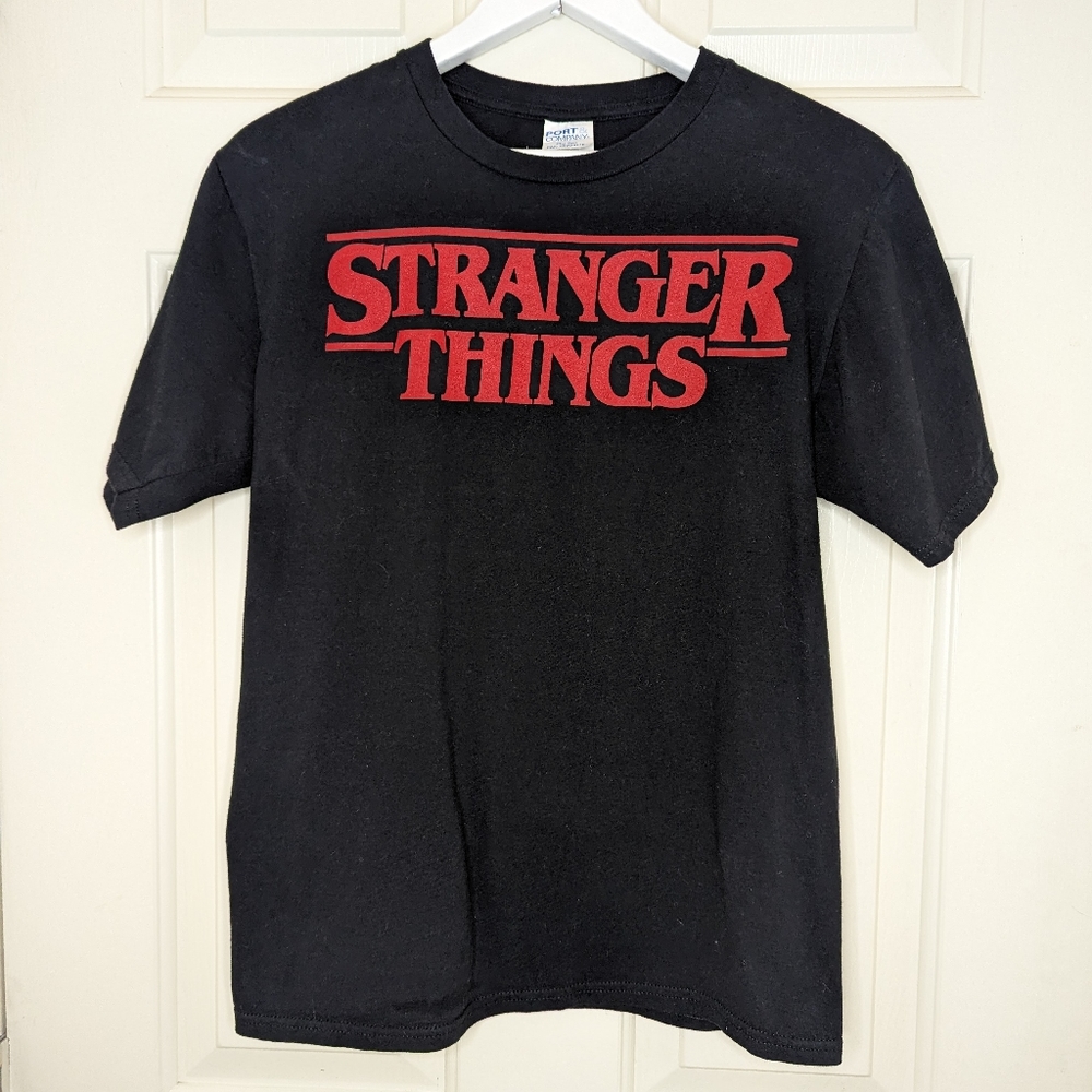 Stranger Things‎ Netflix Store Las Vegas T-shirt  Kids L NWOT Black